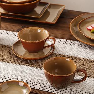 ชุดอาหารเซรามิกดีไซน์ใหม่ คุณภาพดี สไตล์ยุโรป/อเมริกาเหนือ ขอบสีน้ำตาล ทำด้วยมือ ทนความร้อน ใช้กับไมโครเวฟได้ - Product Image 6