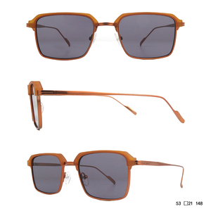 Gafas de Sol Retro con Protección UV, Montura Cuadrada, Lentes Degradadas, Estilo Viaje, Logotipo Impreso, para Hombre y Mujer - Product Image 3