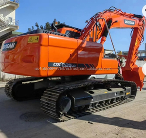 Excavatrice Doosan Dx225LC d'occasion 2016, godet de 1,5 m, poids opérationnel de 22,5 tonnes - Product Image 5