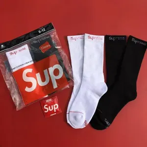 ถุงเท้าดีไซเนอร์ Supsocks แพ็ค 2 คู่ ผ้าฝ้าย 100% แฟชั่น ทันสมัย สวมใส่สบาย ระบายอากาศได้ดี สินค้าอินเทรนด์ - Product Image 1