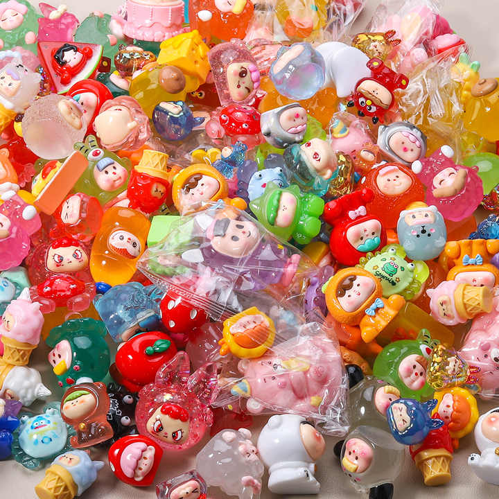 500g 3D Cartoon Resin Crafts DIY Charms for Dollhouse Mix Design DIY Keychain Pendant for Backpacks and Handbags