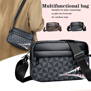 <span class=keywords><strong>Borsa</strong></span> a Tracolla Trendy con Stampa Geometrica, <span class=keywords><strong>Borsa</strong></span> a Spalla in Pelle PU con Grafica Squalo, <span class=keywords><strong>Borsa</strong></span> Messenger Regolabile per Viaggi Quotidiani e Shopping - Product Image 6