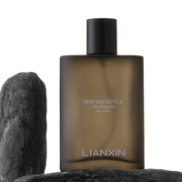 Vaporisateur de parfum carré personnalisé pour hommes Noir givré 30ml 50ml 100ml Flacon de parfum en verre avec boîte d'emballage