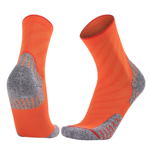 Chaussettes de course en nylon Coolmax personnalisées par le fabricant, antidérapantes, évacuant l'humidité, hauteur mi-mollet, pour hommes et femmes, motif à pois, technique de tricot - Product Image 1