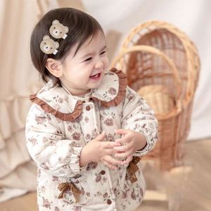 Elegante Pinza de Pelo de Acetato con Diseño de Oso y Conejo para Niñas Pequeñas, Regalo Infantil, Marca LX - Product Image 3