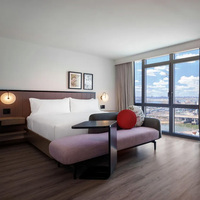 Ensemble de meubles de chambre d'hôtel de luxe, ensemble de chambre d'hôtel 5 étoiles avec lit, bureau, armoire, minibar