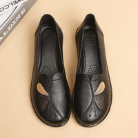 Chaussures plates en microfibre douce pour femme, antidérapantes, durables et confortables, à motif floral, pour les femmes d'âge moyen et les seniors, idéales pour le printemps et l'automne.