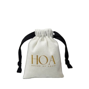 Sacs en velours doux personnalisés de luxe avec cordon de serrage, pour bijoux, cosmétiques, emballage en velours anti-poussière - Product Image 1