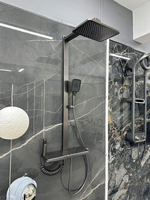Ensemble de douche à effet pluie avec clavier de piano numérique blanc gunmetal, prix d'usine 2025, massage, thermostatique, triple poignée, hôtel