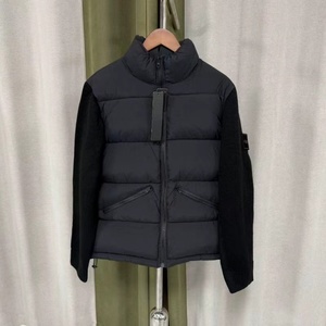 Veste d'hiver chaude à capuche en duvet pour homme, coupe ajustée, style vintage décontracté, grise, coupe-vent, tricotée, de la marque Luxury CP. - Product Image 3
