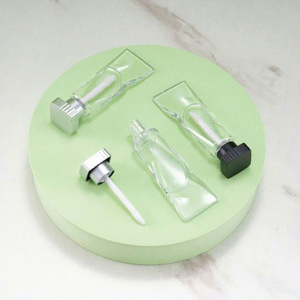 Maxfree 5ml Tubes à gloss à lèvres vides en plastique transparent, mignons, personnalisables avec logo, design unique, en forme de glaçon - Product Image 1