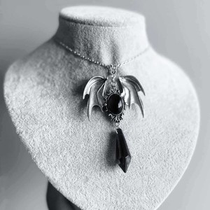 Collares con Colgante <span class=keywords><strong>de</strong></span> Murciélago con <span class=keywords><strong>Gema</strong></span> <span class=keywords><strong>Roja</strong></span> <span class=keywords><strong>de</strong></span> Imitación, Estilo Gótico Retro Barroco, para Hombres y Mujeres, Joyería para Fiestas - Product Image 6
