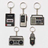 Porte-clés en gros personnalisés en forme de magnétophone rétro, porte-clés vintage en forme d'appareil audio, design classique nostalgique, souvenir pour fans de musique