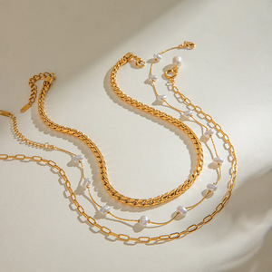 Collier élégant à plusieurs rangs en perles, chaîne dorée avec pendentif en T, perle blanche, unisexe, à porter au quotidien - Product Image 4