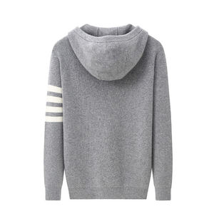 Sweat-shirts en laine tricotée de haute qualité personnalisés, à quatre bandes rayées sur les manches, coupe ajustée, streetwear décontracté, sweats à capuche tricotés pour hommes - Product Image 3