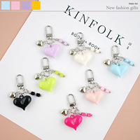 Nouveau porte-clés DIY en forme de cœur, accessoire brillant noir et blanc avec cœur féminin, un joli pendentif de sac pour couple, porte-clés