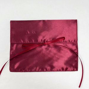 Sacs à enveloppes personnalisés, multi-packs, pochette à rabat en satin de soie pour les sacs de sport promotionnels et les cadeaux - Product Image 3