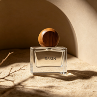 Flacons de parfum élégants en verre personnalisés avec logo imprimé, vides, 30ml, 50ml, 100ml, rechargeables, avec bouchon en bois et col serti