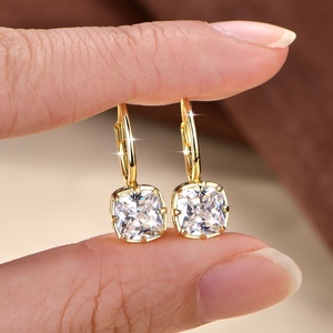 Pendientes de Moda con Circonita de 7mm, Diseño Simple, Corte Princesa, Geométricos, Cuadrados, Chapados en Oro de 14k, para Mujer, Uso Diario - Product Image 6