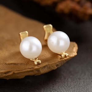 Pendientes de Perlas de 10 mm, Chapados en Oro PVD, Acero Inoxidable 316L, Joyería Sostenible y Resistente - Product Image 3