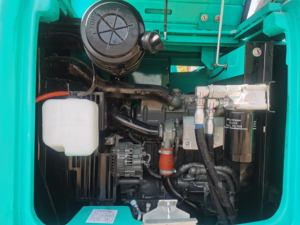 Kobelco 7 tonnes SK75 petite pelle sur chenilles d'occasion avec moteur de pompe à moteur d'origine PLC-Core Components à vendre en stock - Product Image 3