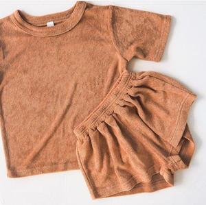 ชุดเด็กสีพื้นเนื้อนุ่มพิเศษ ผ้าขนหนูคอตตอน เสื้อผ้าเด็ก unisex ขายส่ง - Product Image 3