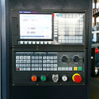 Mesin Bor CNC Vertikal UZ5150 3 Axis BT40 11kW 4000rpm 12 Alat ATC Sistem CNC GSK Pendingin Melalui Spindle Tapping Rigid