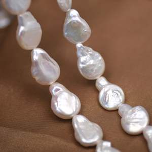 Perles d'eau douce blanches de forme baroque de la marque Wenchi, faites à la main, pour bijoux DIY, design goutte d'eau naturelle, bouton, accessoire de Chine - Product Image 2