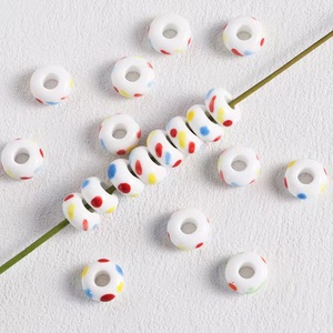 Perles en céramique colorées à gros trous pour enfants, idéales pour la création de bracelets, colliers, accessoires de bijoux et chaînes de téléphone portable - Product Image 5