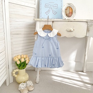 Vestido de Verano para Niña, sin Mangas, con Rayas Azul Claro, Lazo Bordado, Cuello Peter Pan y Dobladillo Abullonado - Product Image 2
