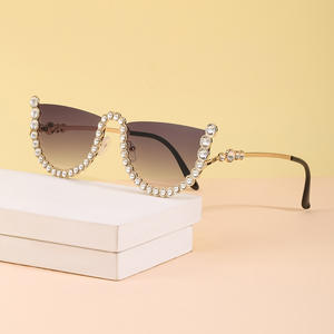 Gafas de sol de moda para mujer, montura dorada, lentes de PC, protección UV400, tipo 3, para viajes al aire libre, estilo urbano - Product Image 4