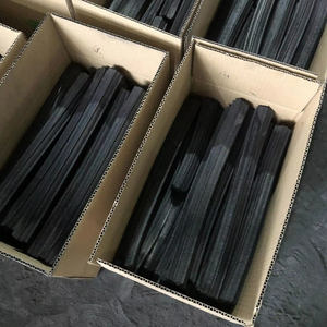 Charbon de bois de sciure de bois du fabricant vietnamien, à haute valeur calorifique, sans fumée, pour barbecue, gril et combustible de camping - Product Image 1
