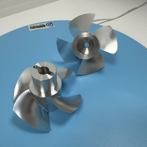 Placa de aluminio con orificios roscados M4, piezas CNC - Product Image 3