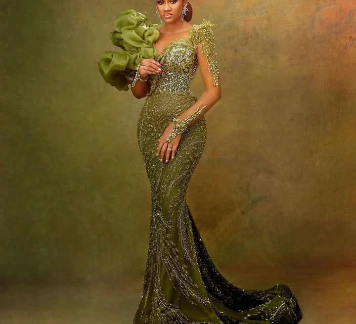 Elegant Mermaid Evening Gown Nude Beaded for Formal Occasion Saudi Arabic LA72827 2025