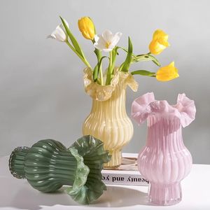 Antique <b>Glass</b> Vase Flower Arrangement Hydroponics High-end Pleated Skirt French Retro Decorations Table Soft <b>Glass</b> Vase - Product Image 2