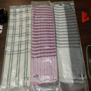 Étole polyvalente en pure laine pour les journées d'hiver froides, châle chaud et épais au design élégant pour tenues formelles et événements professionnels - Product Image 5