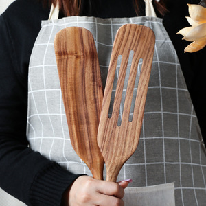 Soldes Exceptionnelles : Ensemble de Spatules à Long Manche en Bois d'Acacia – Cinq Spatules à Sauce en Bois, Grattoirs et Écumoire – Bestseller Transfrontalier - Product Image 3