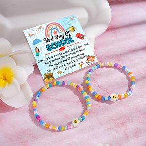 Bracelet de perles de riz colorées avec perles de lettre acrylique "<span class=keywords><strong>MAMA</strong></span>" Bracelet en forme de coeur doré Ensemble de bracelets parent-enfant en acrylique - Product Image 1