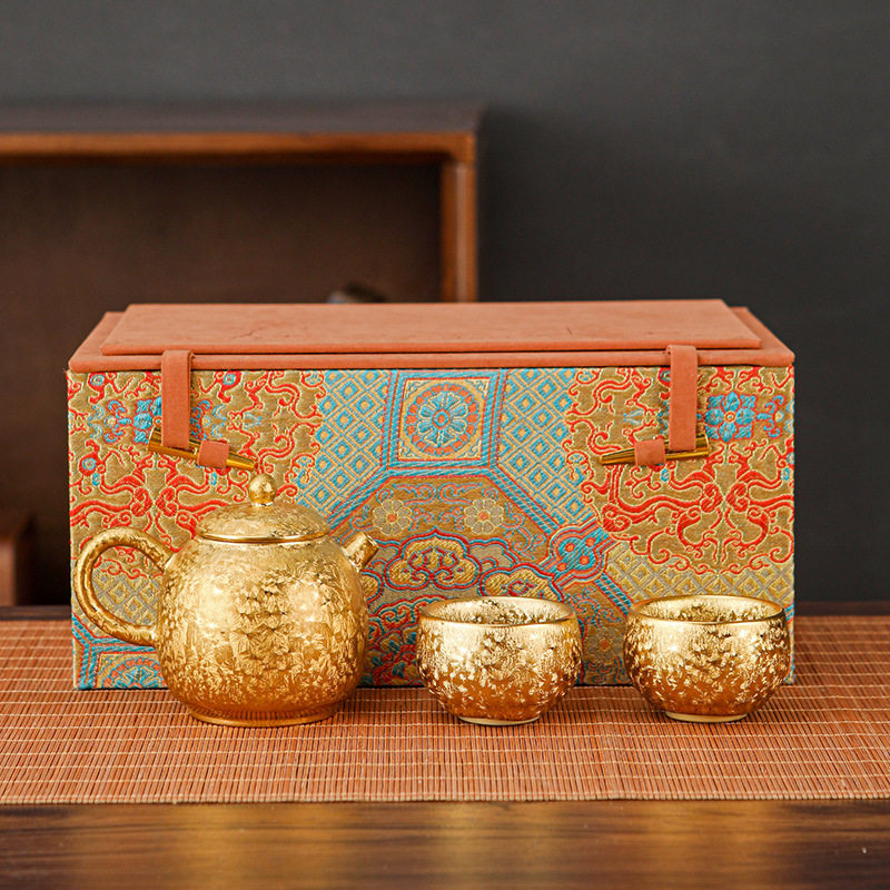Gold tea set 4