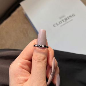 Bague élégante Dylam en argent sterling 925 plaqué rhodium, zircone 5A, émail noir, bijoux en diamant pour femmes - Product Image 6