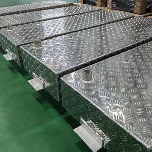 Fabrika Özel Üretim Gemi ve Araç Özel Yakıt Deposu veya Su Deposu Kabartmalı Plaka Alüminyum Alaşımlı <span class=keywords><strong>Tank</strong></span> - Product Image 4