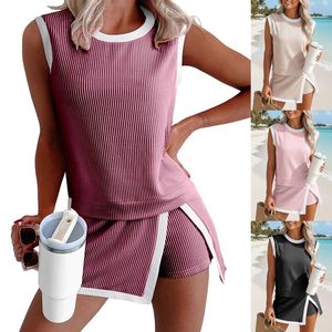 Trendy 2-delige pickleball kleding voor dames, geribbelde gebreide performance golf- en tennisset met ingebouwde shorts - Product Image 2