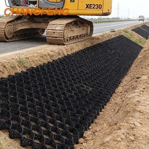Grille <span class=keywords><strong>de</strong></span> gravier alvéolée texturée <span class=keywords><strong>en</strong></span> PEHD perforé pour la protection des pentes routières et les murs <span class=keywords><strong>de</strong></span> soutènement - Product Image 1