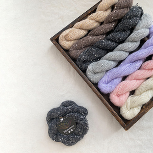 Sợi len Lotus Yarns Bordeaux Superfine Alpaca Extrafine <span class=keywords><strong>Merino</strong></span> Sequin 165m/50g, loại sợi len dệt kim màu sắc, trọng lượng Fingering, dùng để đan áo len, khăn choàng - Product Image 6