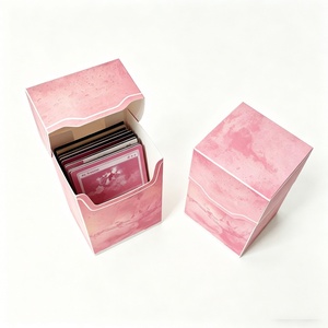 Caja de Almacenamiento para Cartas de Juego TCG de PVC, Resistente al Agua, Duradera y Ligera, en Oferta - Product Image 2