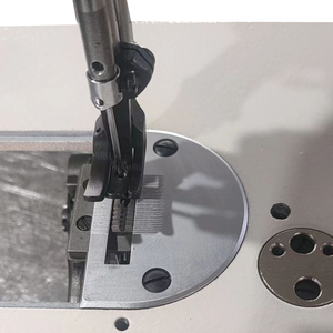 Hot Sale Overseas Single Needle Triple Feed Industrial Lockstitch <b>Sewing</b> <b>Machine</b> - Product Image 3