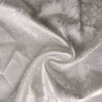 Prix pas cher 97% Polyester 3% Spandex 100gsm Tissu Jacquard à motif floral blanc simple et élégant pour vêtement femme