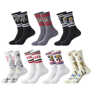 200N Gekämmte Baumwolle Amerikanische Retro-Streifen Cartoon Graffiti Jacquard Crew Socken Clown Totenkopf Teufel Herz Blumenmuster Lässige Baumwollsocken - Product Image 1