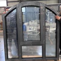 Ventanas de Aluminio Arqueadas Personalizadas, Abatibles Verticalmente hacia Afuera, con Aislamiento Térmico para Hotel o Villa