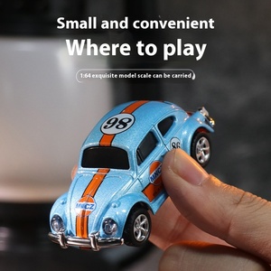 Mini Coche RC a Escala 1:64, Mini Coche de Juguete de Aleación Tipo Beetle, Control Remoto Inalámbrico por Teléfono Móvil, Modelo de Coche Retro con Control Remoto - Product Image 4